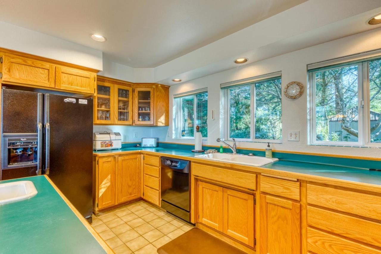 Forest Ridge Retreat Coos Bay Esterno foto