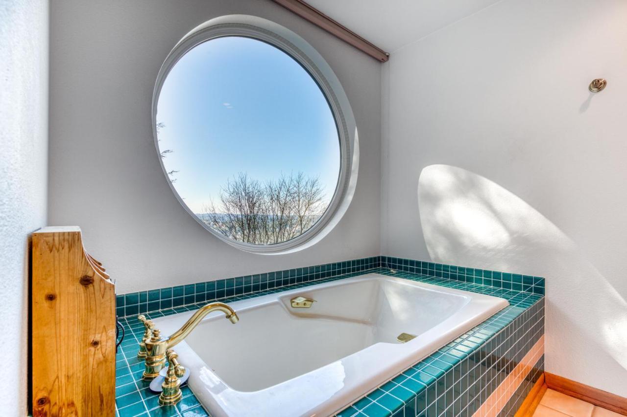 Forest Ridge Retreat Coos Bay Esterno foto